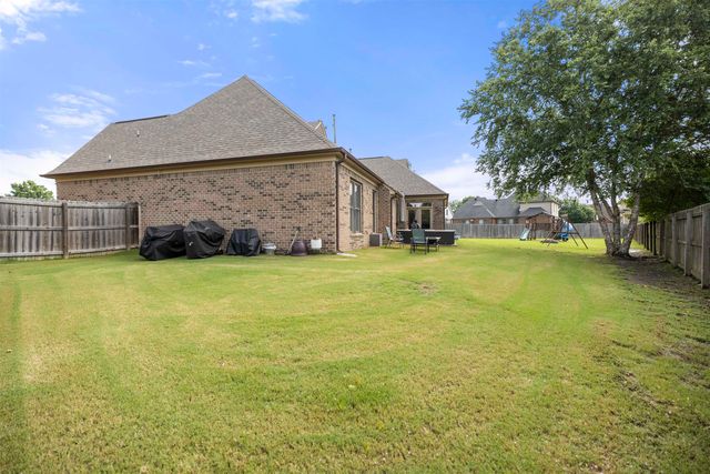 10509 RED STONE DR, Collierville, TN 38017