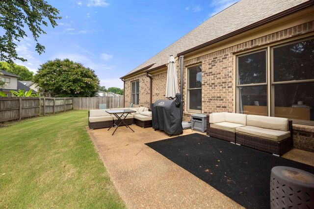 10509 RED STONE DR, Collierville, TN 38017