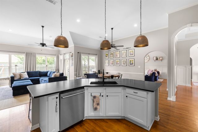 10509 RED STONE DR, Collierville, TN 38017