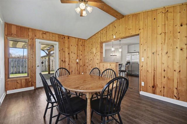 6593 Crownpointe Drive, Byron Center, MI 49315