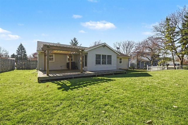 6593 Crownpointe Drive, Byron Center, MI 49315