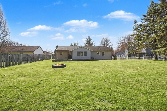 6593 Crownpointe Drive, Byron Center, MI 49315