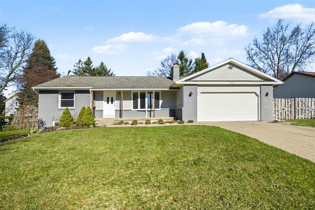 6593 Crownpointe Drive, Byron Center, MI 49315