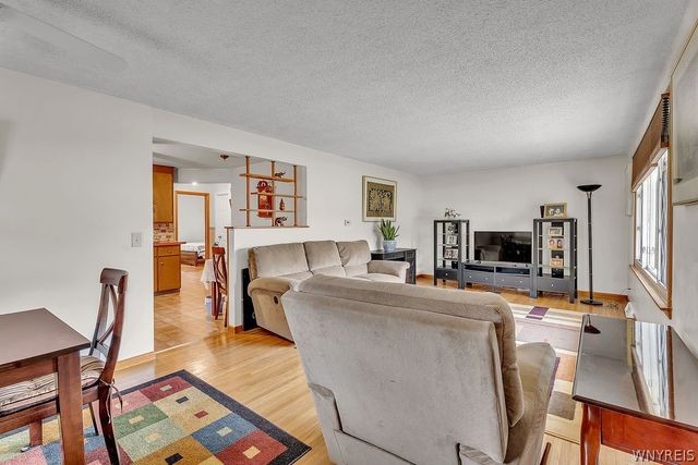 753 East And West Road, West Seneca, NY 14224