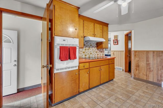 753 East And West Road, West Seneca, NY 14224