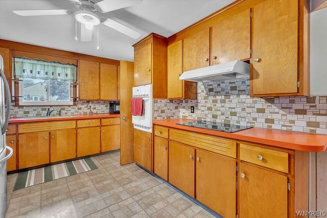753 East And West Road, West Seneca, NY 14224