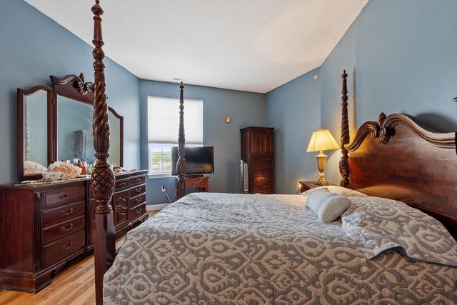 21 Hampshire Road 408, Methuen, MA 01844