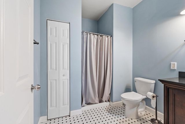 21 Hampshire Road 408, Methuen, MA 01844