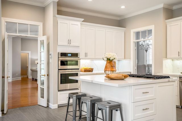 63 N Windsail Place, The Woodlands, TX 77381