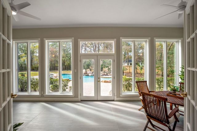 63 N Windsail Place, The Woodlands, TX 77381