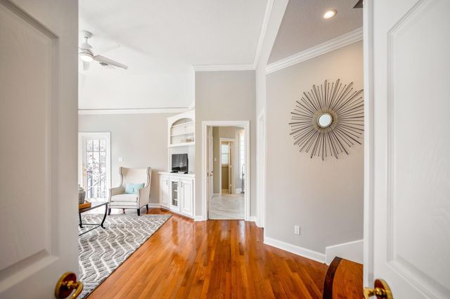 63 N Windsail Place, The Woodlands, TX 77381