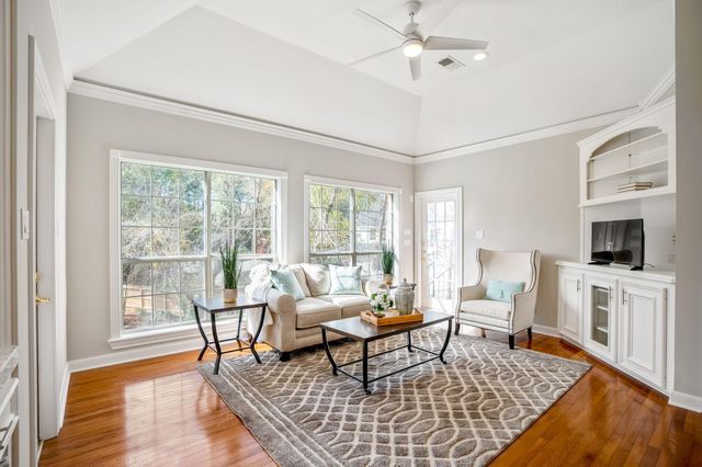 63 N Windsail Place, The Woodlands, TX 77381