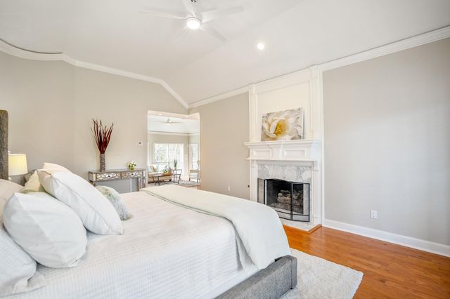 63 N Windsail Place, The Woodlands, TX 77381