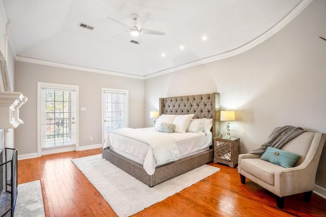 63 N Windsail Place, The Woodlands, TX 77381