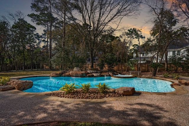 63 N Windsail Place, The Woodlands, TX 77381