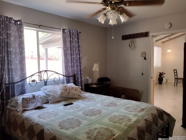 6911 Forest Grove, San Antonio, TX 78240