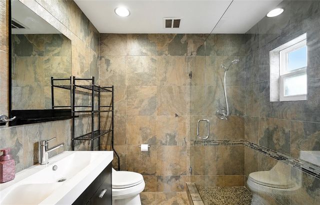 7892 SUNDOWN DRIVE N, St Petersburg, FL 33709