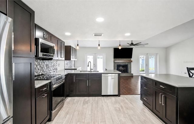 7892 SUNDOWN DRIVE N, St Petersburg, FL 33709