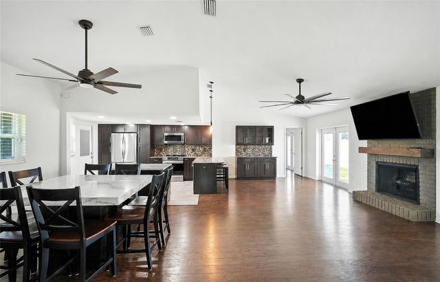7892 SUNDOWN DRIVE N, St Petersburg, FL 33709