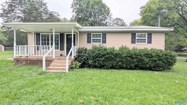 652 Jackson Trail SW, Attalla, AL 35954