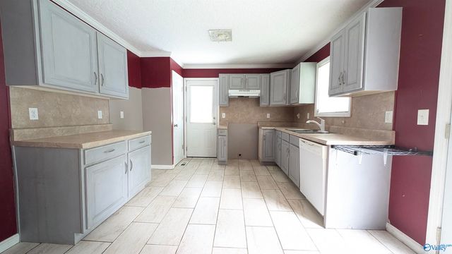 652 Jackson Trail SW, Attalla, AL 35954