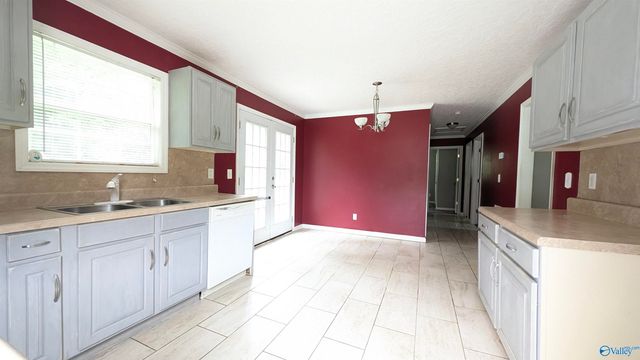 652 Jackson Trail SW, Attalla, AL 35954