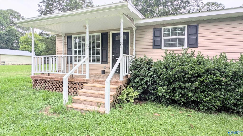 652 Jackson Trail SW, Attalla, AL 35954