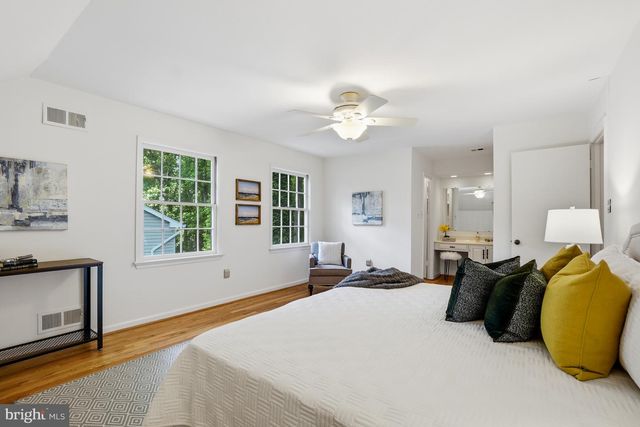7705 IVYMOUNT TER, Rockville, MD 20854