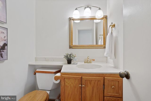 7705 IVYMOUNT TER, Rockville, MD 20854