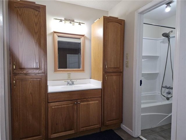 4350 Tara Drive W, Mobile, AL 36619