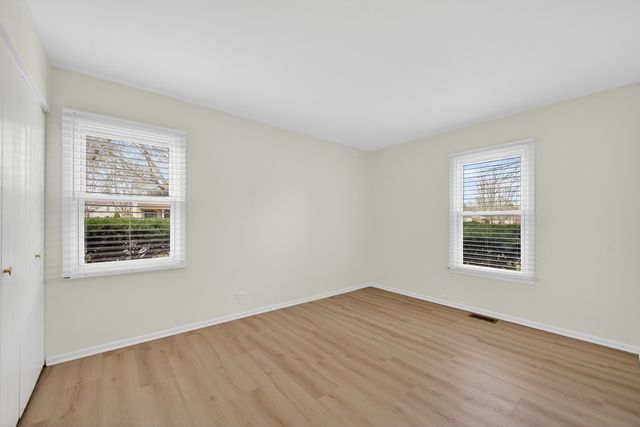 2301 Providence Court E, Naperville, IL 60565