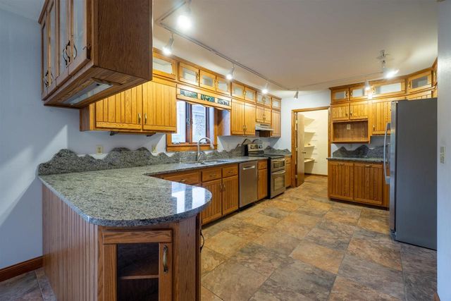 712 N 48TH AVENUE, Wausau, WI 54401