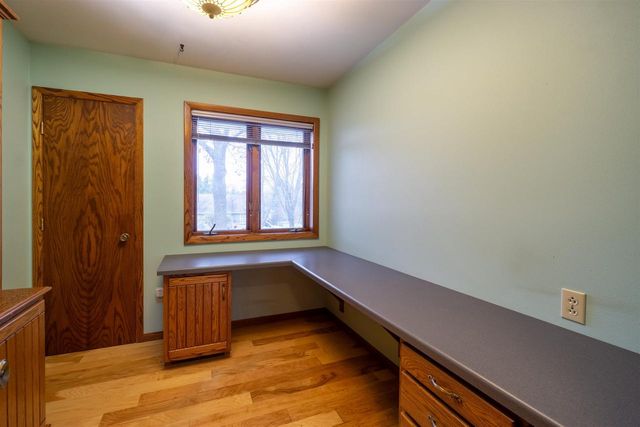 712 N 48TH AVENUE, Wausau, WI 54401