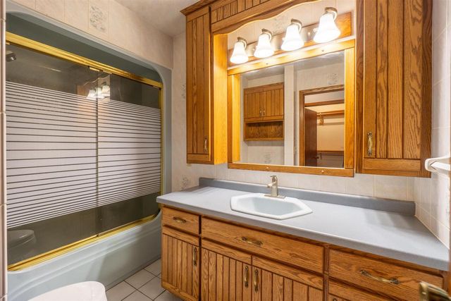 712 N 48TH AVENUE, Wausau, WI 54401