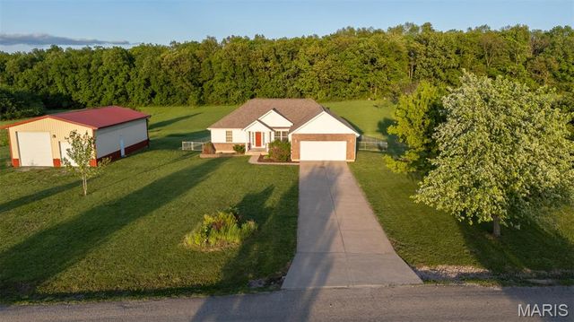 1036 Ridgewood Farms Road, Farmington, MO 63640