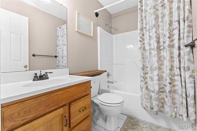 1036 Ridgewood Farms Road, Farmington, MO 63640