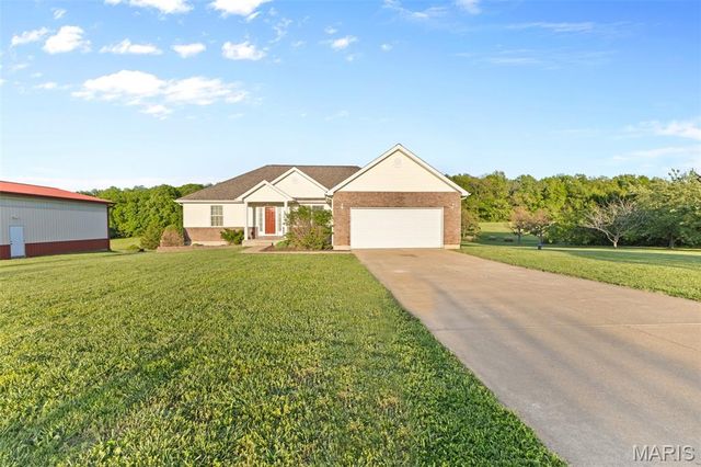 1036 Ridgewood Farms Road, Farmington, MO 63640