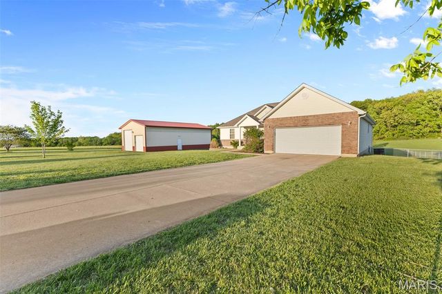 1036 Ridgewood Farms Road, Farmington, MO 63640