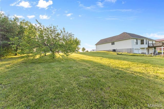 1036 Ridgewood Farms Road, Farmington, MO 63640