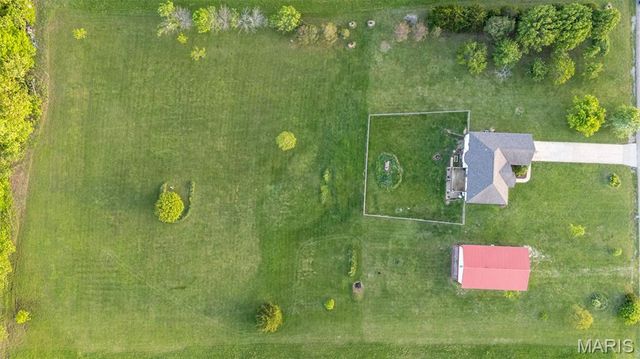 1036 Ridgewood Farms Road, Farmington, MO 63640