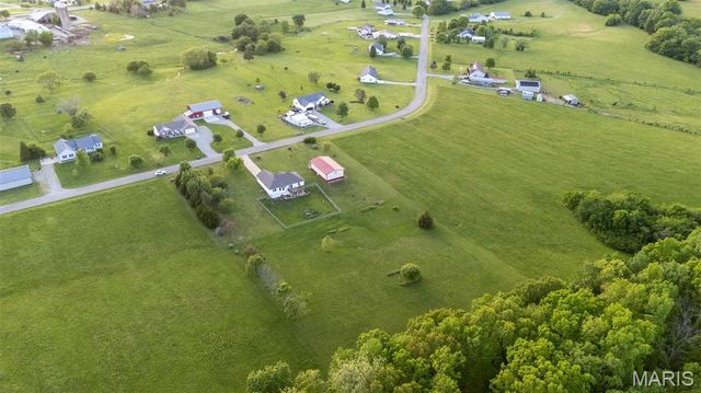 1036 Ridgewood Farms Road, Farmington, MO 63640