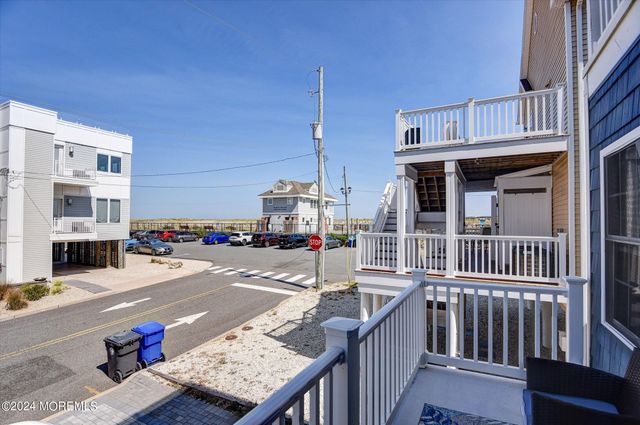 5 Fielder Avenue, Ortley Beach, NJ 08751