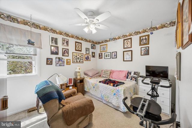 3 WILLOW CT, Newtown, PA 18940