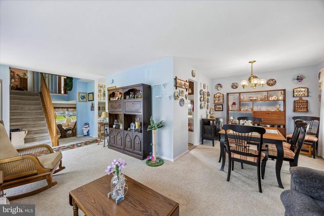 3 WILLOW CT, Newtown, PA 18940