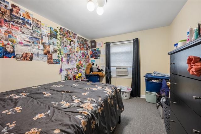 2626 W Balmoral Avenue 201, Chicago, IL 60625