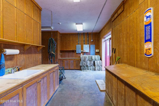 300 Good Barn Road, Vass, NC 28394