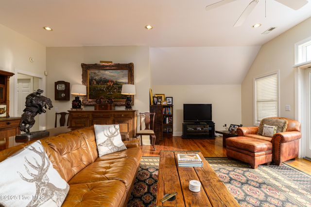 300 Good Barn Road, Vass, NC 28394