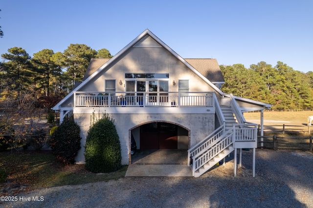 300 Good Barn Road, Vass, NC 28394