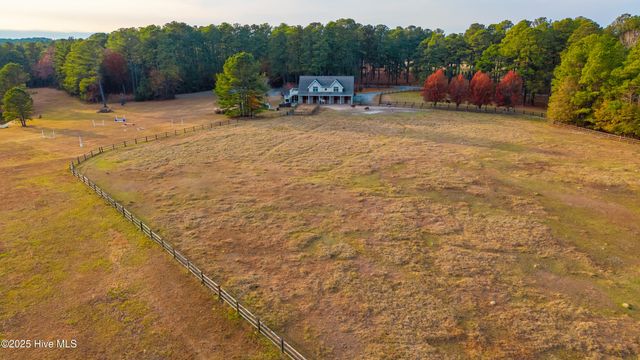 300 Good Barn Road, Vass, NC 28394