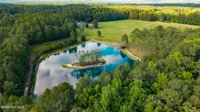 300 Good Barn Road, Vass, NC 28394